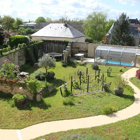 فندق مبيت وإفطار Doue's Mansion 3*