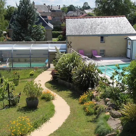 Doue's Mansion Doue-la-Fontaine