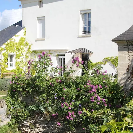 فندق مبيت وإفطار Doue's Mansion Doué-la-Fontaine