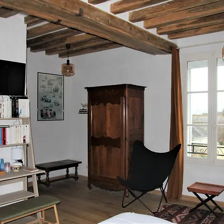 Doue's Mansion Doué-la-Fontaine